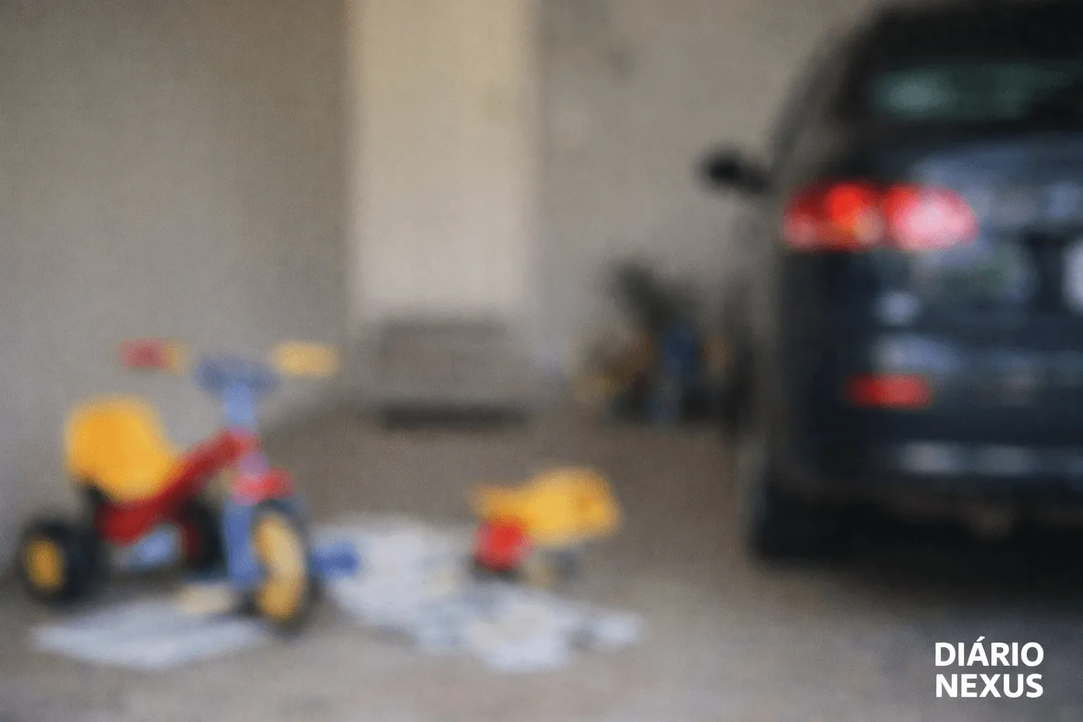 Tragédia doméstica em Chapecó-SC: bebê de 1 ano morre atropelado pelo pai durante manobra na garagem